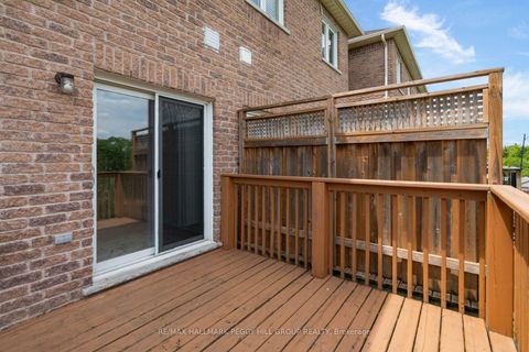 Photo 13 at 34 Arch Brown Court, East Bayfield, Barrie