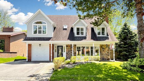 Photo 0 at 27 Quincy Crescent, Henry Farm, Toronto