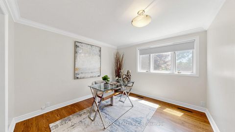 Photo 14 at 27 Quincy Crescent, Henry Farm, Toronto