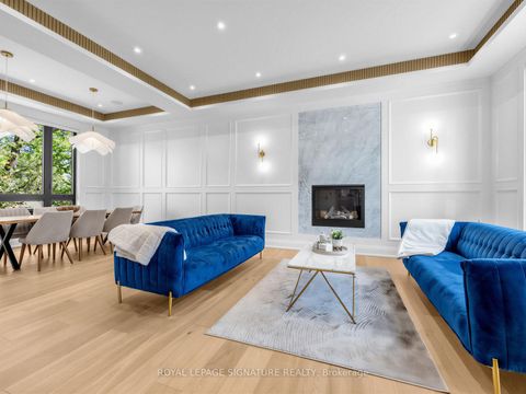 Photo 3 at 73 Starlight Crescent, Mill Pond, Richmond Hill