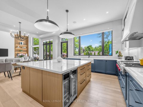 Photo 11 at 73 Starlight Crescent, Mill Pond, Richmond Hill