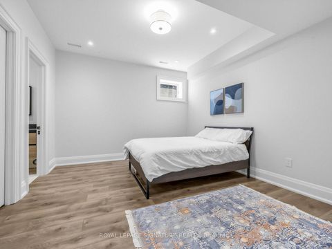 Photo 42 at 73 Starlight Crescent, Mill Pond, Richmond Hill