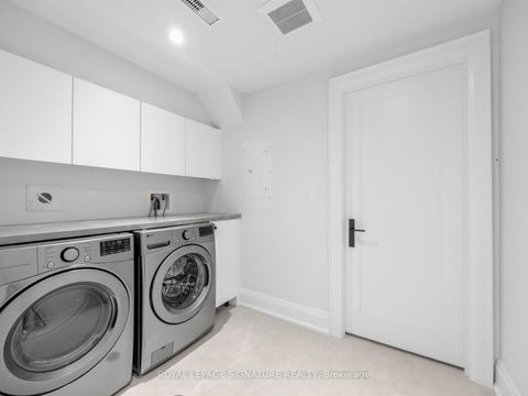 Photo 44 at 73 Starlight Crescent, Mill Pond, Richmond Hill