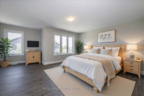 Photo 15 at 4 Stonehart Lane, East Bayfield, Barrie