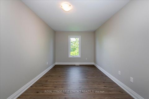 Photo 18 at 4 Stonehart Lane, East Bayfield, Barrie
