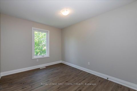 Photo 21 at 4 Stonehart Lane, East Bayfield, Barrie