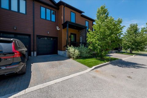 Photo 25 at 4 Stonehart Lane, East Bayfield, Barrie