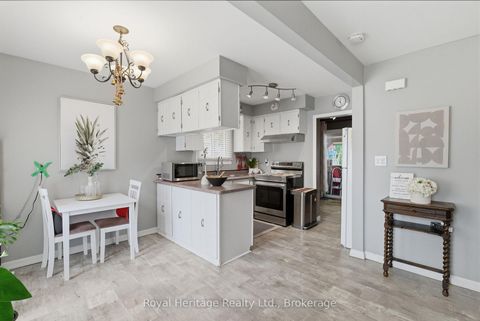 Photo 5 at 81 Doreen Crescent, Bowmanville, Clarington