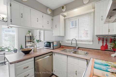 Photo 6 at 81 Doreen Crescent, Bowmanville, Clarington