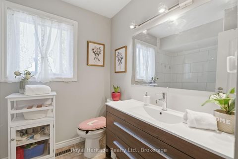 Photo 20 at 81 Doreen Crescent, Bowmanville, Clarington