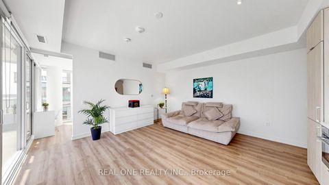 Photo 6 at 907 - 15 Queens Quay E, Waterfront Communities C8, Toronto