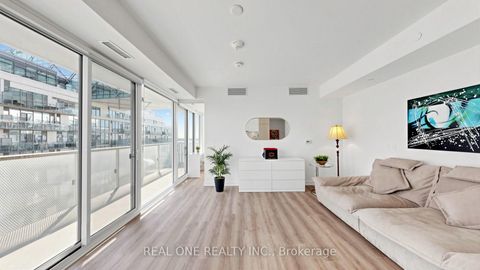 Photo 7 at 907 - 15 Queens Quay E, Waterfront Communities C8, Toronto