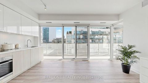 Photo 8 at 907 - 15 Queens Quay E, Waterfront Communities C8, Toronto