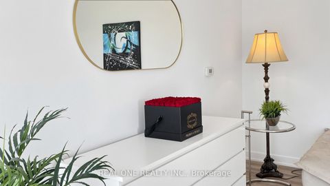 Photo 9 at 907 - 15 Queens Quay E, Waterfront Communities C8, Toronto