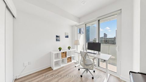 Photo 16 at 907 - 15 Queens Quay E, Waterfront Communities C8, Toronto
