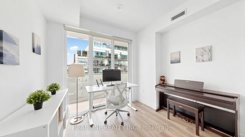 Photo 17 at 907 - 15 Queens Quay E, Waterfront Communities C8, Toronto