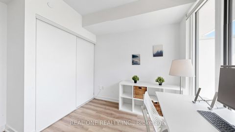 Photo 18 at 907 - 15 Queens Quay E, Waterfront Communities C8, Toronto