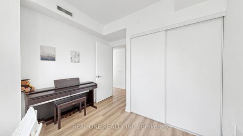 Photo 19 at 907 - 15 Queens Quay E, Waterfront Communities C8, Toronto