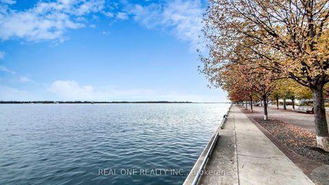 Photo 48 at 907 - 15 Queens Quay E, Waterfront Communities C8, Toronto