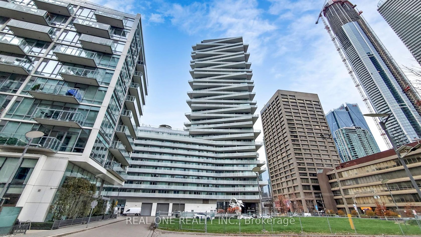 907 - 15 Queens Quay E, Waterfront Communities C8, Toronto 