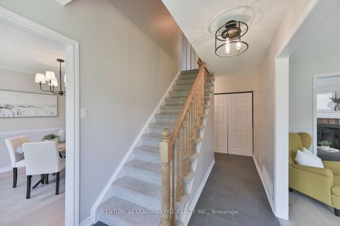 Photo 6 at 30 McGuire Crescent, Uxbridge