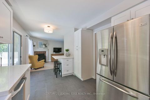 Photo 18 at 30 McGuire Crescent, Uxbridge