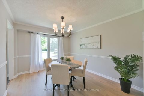 Photo 23 at 30 McGuire Crescent, Uxbridge