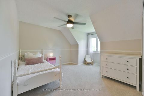 Photo 30 at 30 McGuire Crescent, Uxbridge