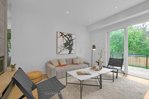 Photo 14 at 24 Fairside Avenue, East York, Toronto