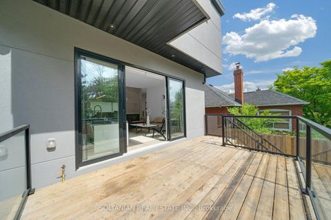 Photo 25 at 24 Fairside Avenue, East York, Toronto