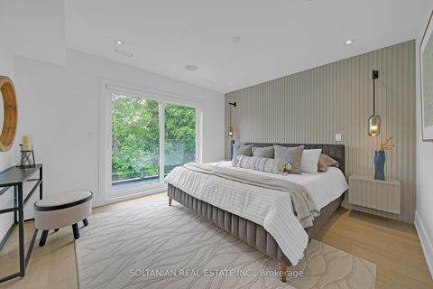 Photo 29 at 24 Fairside Avenue, East York, Toronto
