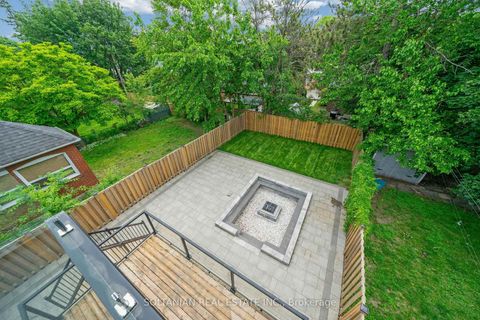 Photo 46 at 24 Fairside Avenue, East York, Toronto