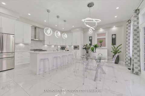 Photo 10 at 20 Tesla Crescent, Holland Landing, East Gwillimbury