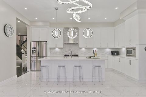 Photo 11 at 20 Tesla Crescent, Holland Landing, East Gwillimbury