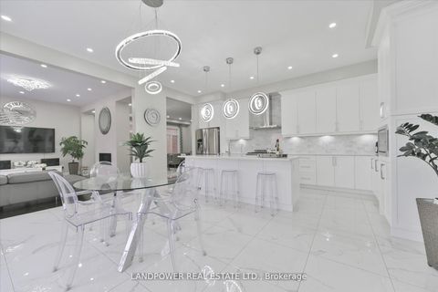 Photo 15 at 20 Tesla Crescent, Holland Landing, East Gwillimbury