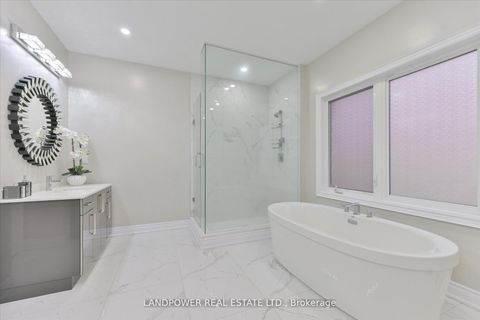 Photo 27 at 20 Tesla Crescent, Holland Landing, East Gwillimbury