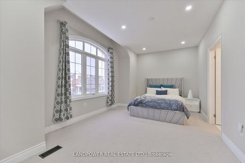 Photo 36 at 20 Tesla Crescent, Holland Landing, East Gwillimbury