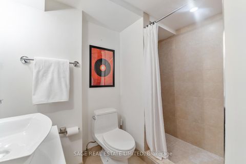 Photo 38 at 31 Ashwood Crescent, Rosethorn, Toronto