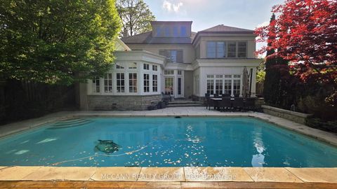 Photo 43 at 27 Strathgowan Crescent, Lawrence Park South, Toronto