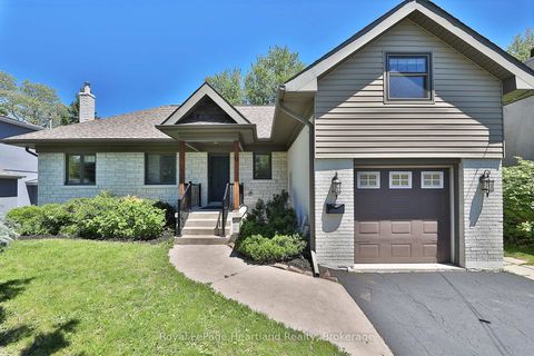 Photo 0 at 15 SCARBOROUGH HEIGHTS Boulevard, Cliffcrest, Toronto