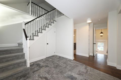 Photo 8 at 15 SCARBOROUGH HEIGHTS Boulevard, Cliffcrest, Toronto