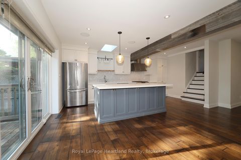 Photo 12 at 15 SCARBOROUGH HEIGHTS Boulevard, Cliffcrest, Toronto