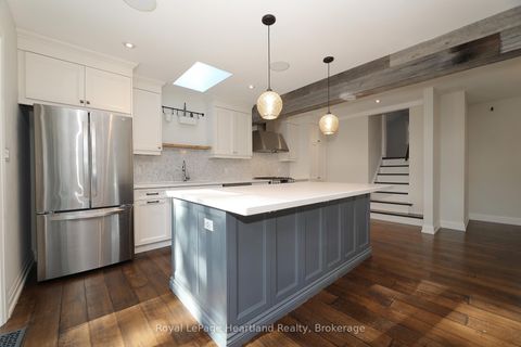 Photo 16 at 15 SCARBOROUGH HEIGHTS Boulevard, Cliffcrest, Toronto