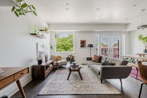 Photo 1 at 15 - 100 Coxwell Avenue, Coxwell, Toronto