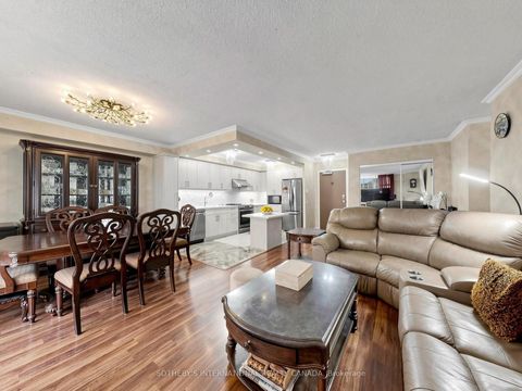 Photo 11 at 403 - 135 Marlee Avenue, Belgravia, Toronto