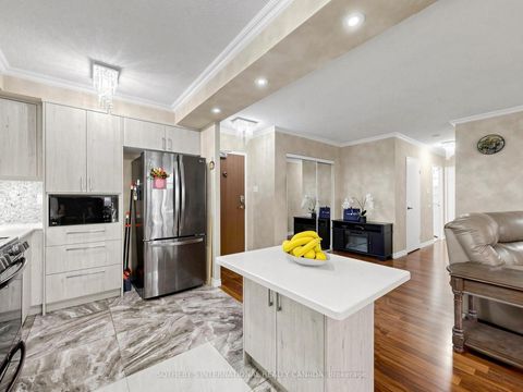 Photo 15 at 403 - 135 Marlee Avenue, Belgravia, Toronto