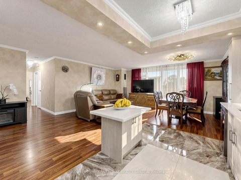Photo 16 at 403 - 135 Marlee Avenue, Belgravia, Toronto