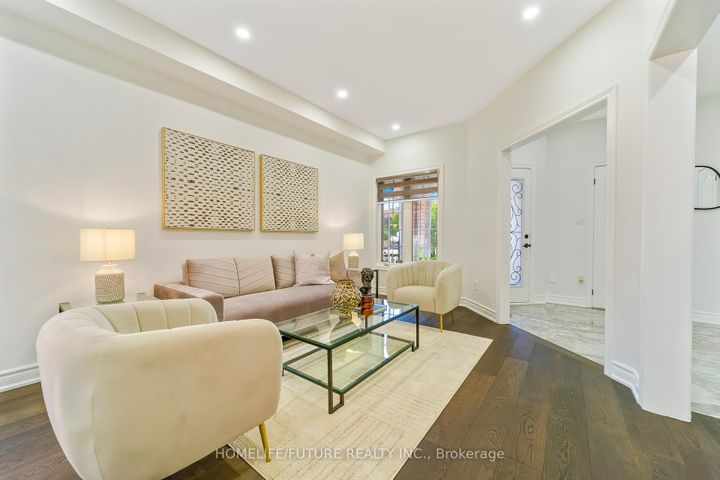 Photo 7 at 556 Highglen Avenue, Middlefield, Markham