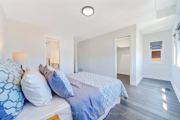 Photo 22 at 556 Highglen Avenue, Middlefield, Markham