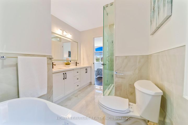 Photo 24 at 556 Highglen Avenue, Middlefield, Markham